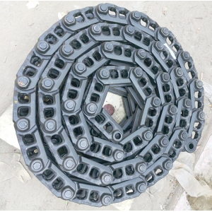 Excavator track chain link for