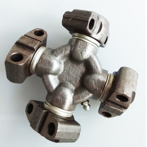 universal joint cross bearing 131-10-46110